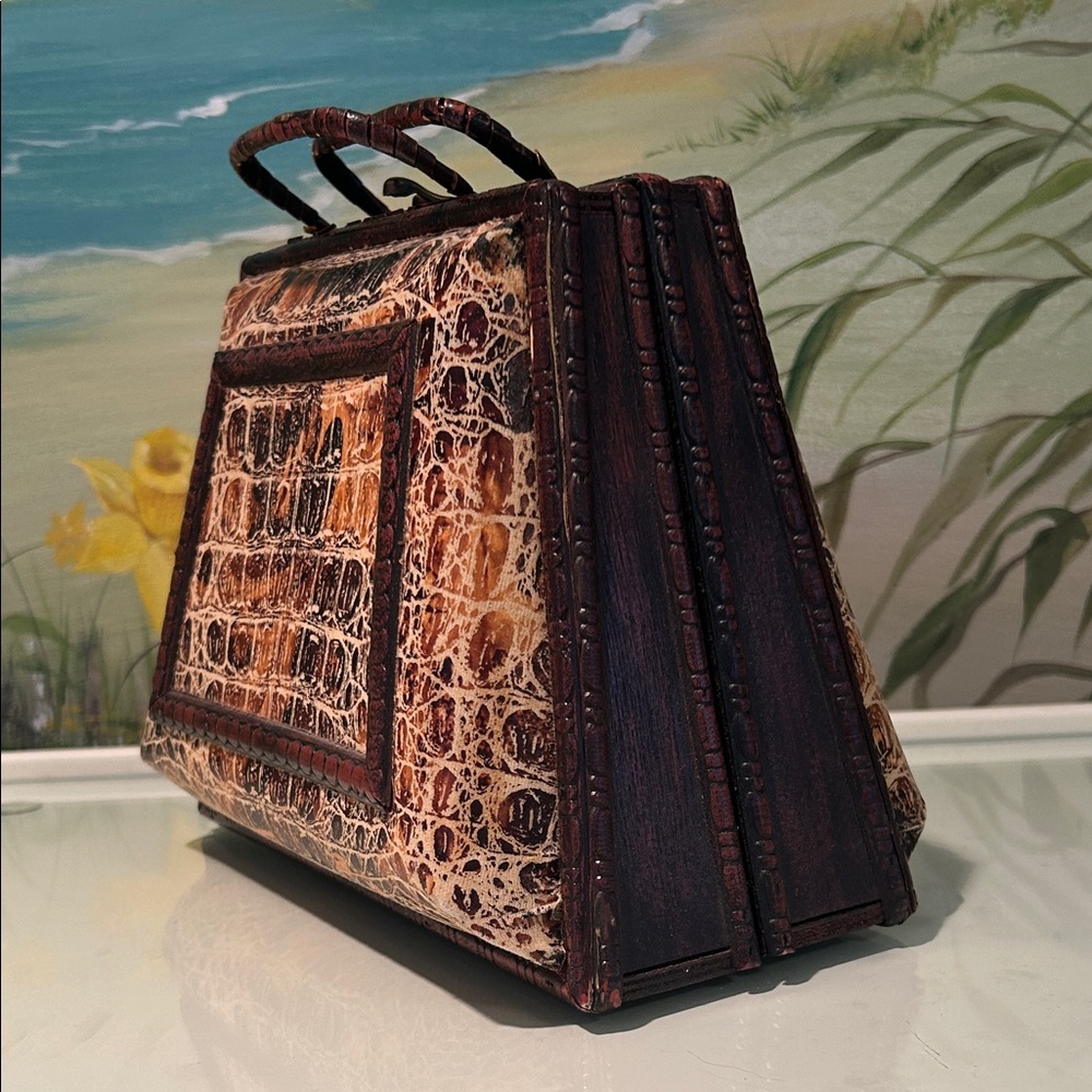Vintage Faux Croc-Embossed Trapezoid Top-Handle Wood Bag in Brown - Picture 4 of 11